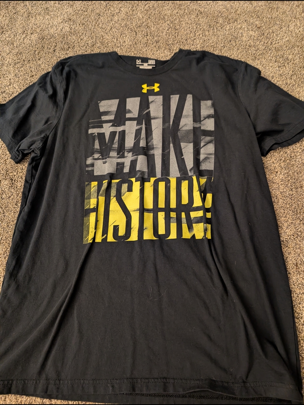Men's EUC Under Armour Black Short-Sleeve 'Make History' Graphic Size L